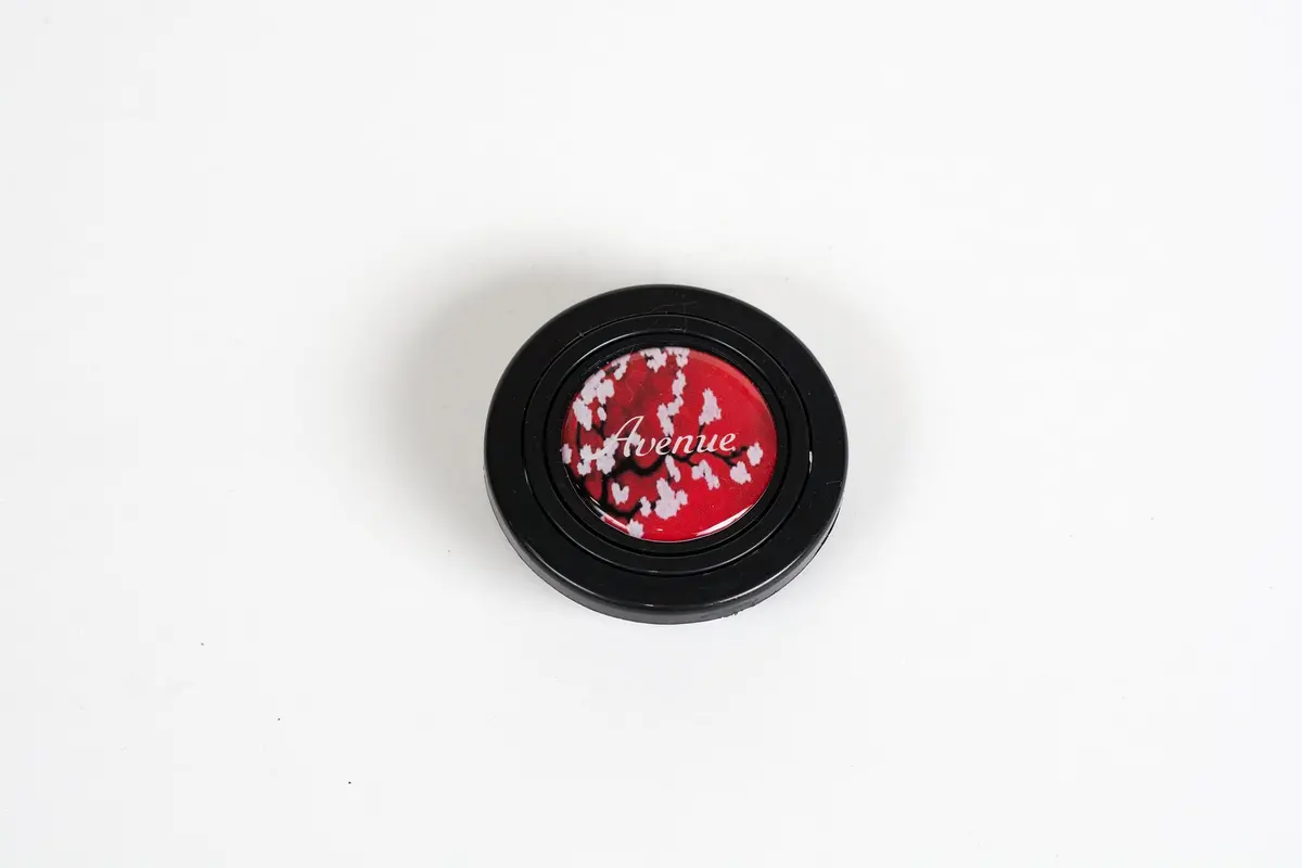 Avenue Red Cherry Blossoms Horn Button 1