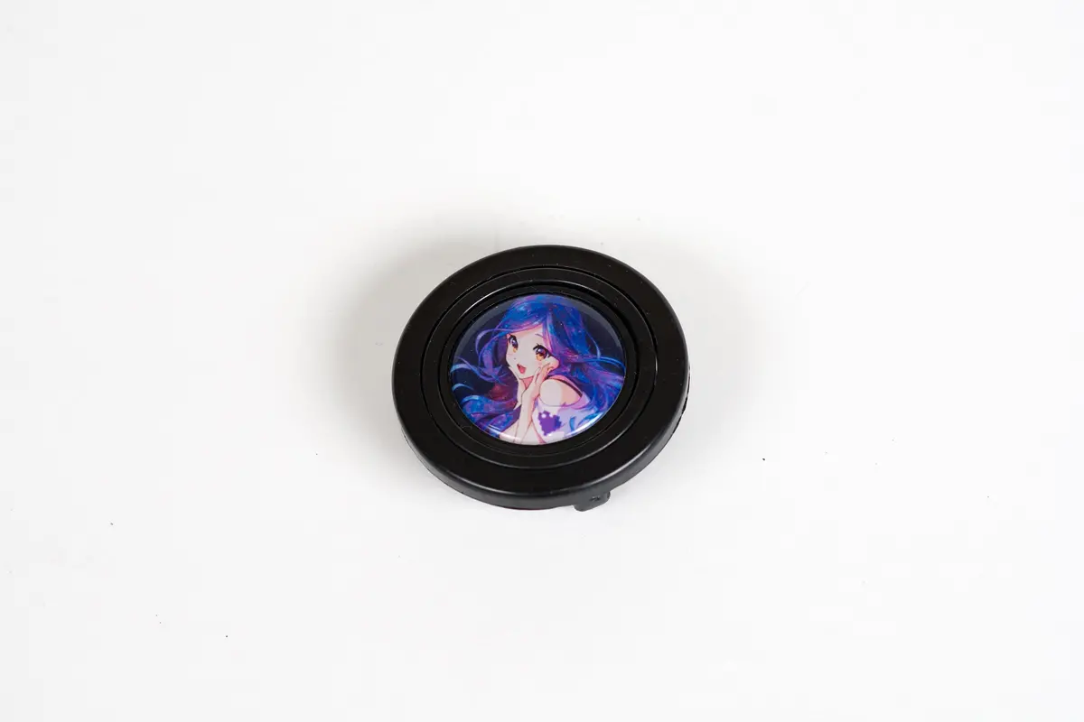Avenue Galaxy Girl Horn Button 1