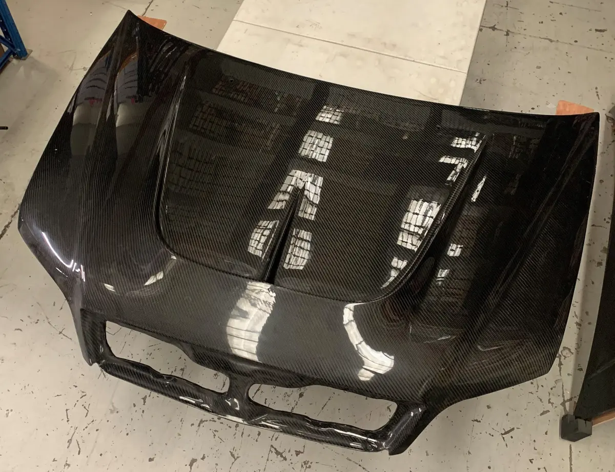 Mitsubishi Lancer Cedia Carbon Fiber Bonnet 1