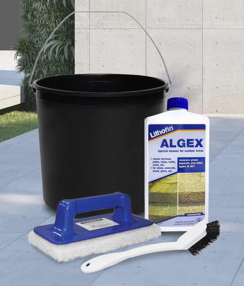 Outdoor Stone Algae & Moss Cleaner Kit 1