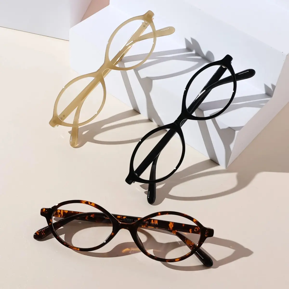 Cassian Round Oval Glasses 1